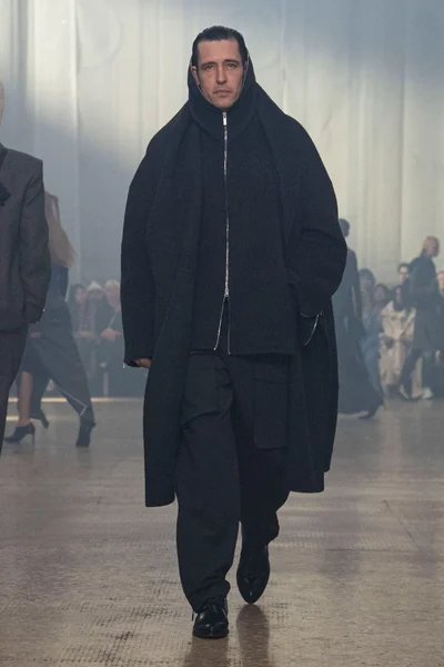 Look 39